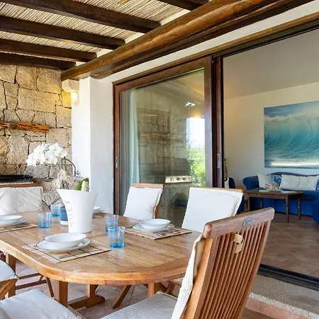 Vista Mare Cala Dei Ginepri Con Giardino *