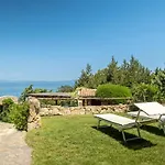 Vista Mare Cala Dei Ginepri Con Giardino بيت للعطل